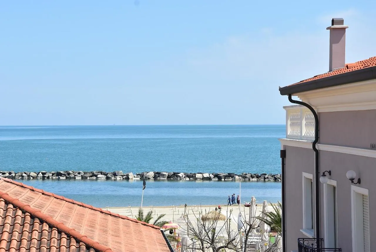 Hotel Crisvan Rimini 3*,  Italy